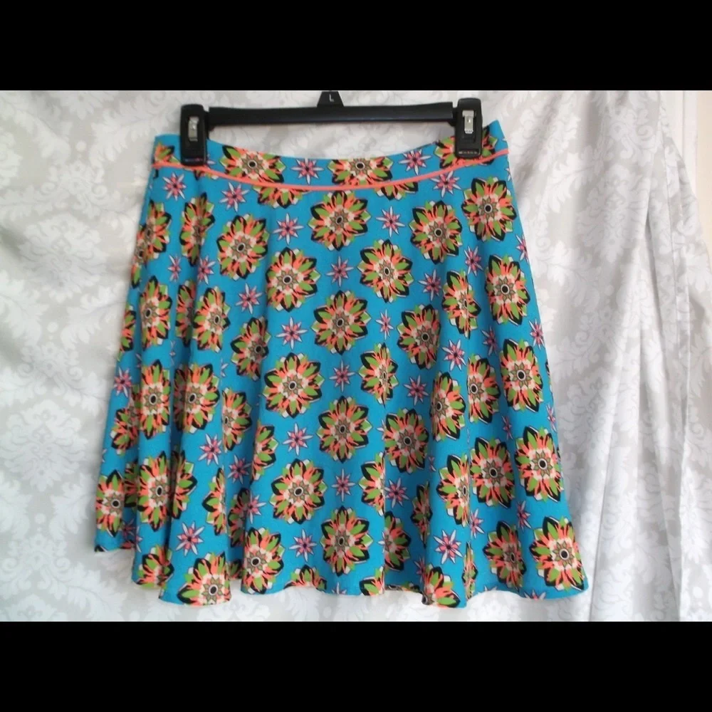 Flying Tomato mini skirt L NWOT